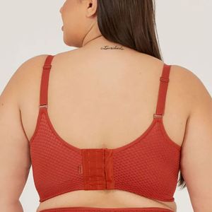 Sutiã Top Plus Size Com Bojo Soft Sem Aros Nayane