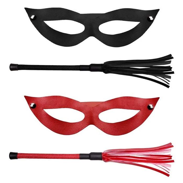 Kit Tiazinha Com Chicotinho Dominatrixxx