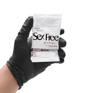 Preservativo Basic Com 3 Unidades Sex Free
