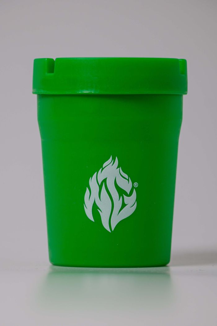 Cinzeiro Portátil De Plastico Pvc Verde