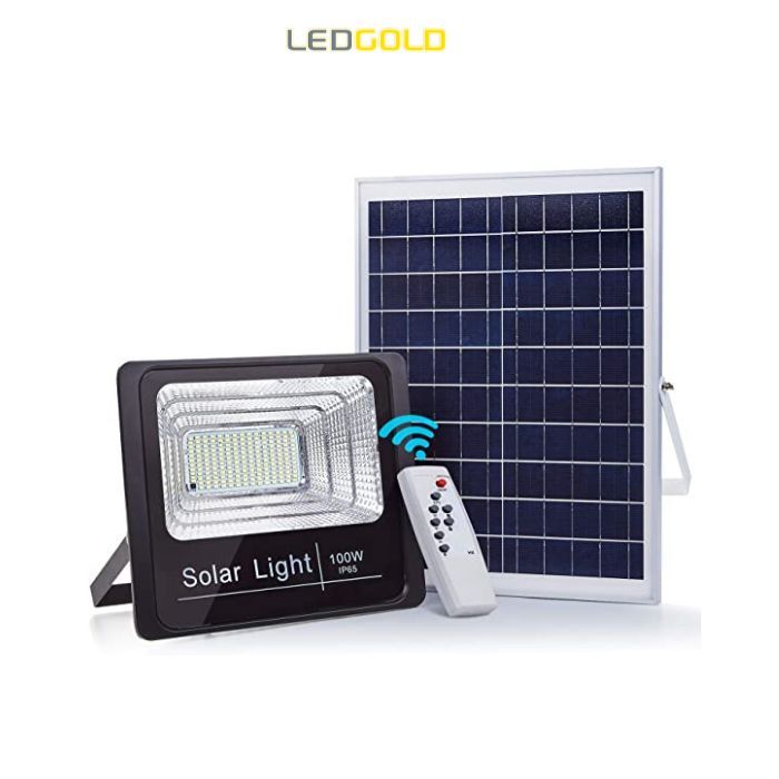 Refletor Led Com Placa Solar C Controle  100w Be     Aluminio