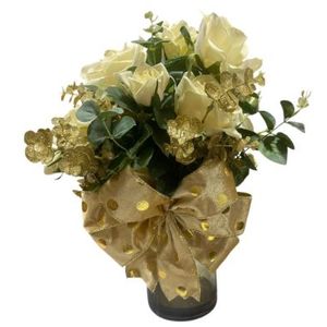 Arranjo De Mesa Dourado/branco Com Rosas Brancas E Laço De Poa 48x48cm
