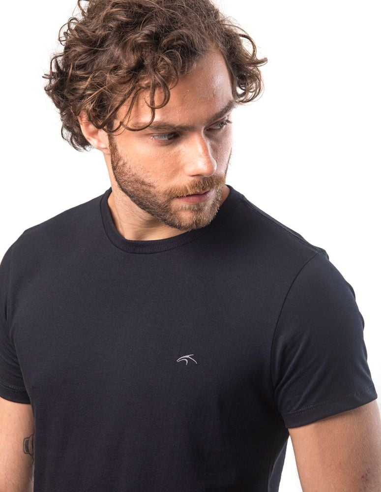 Camiseta Especial Color Preto