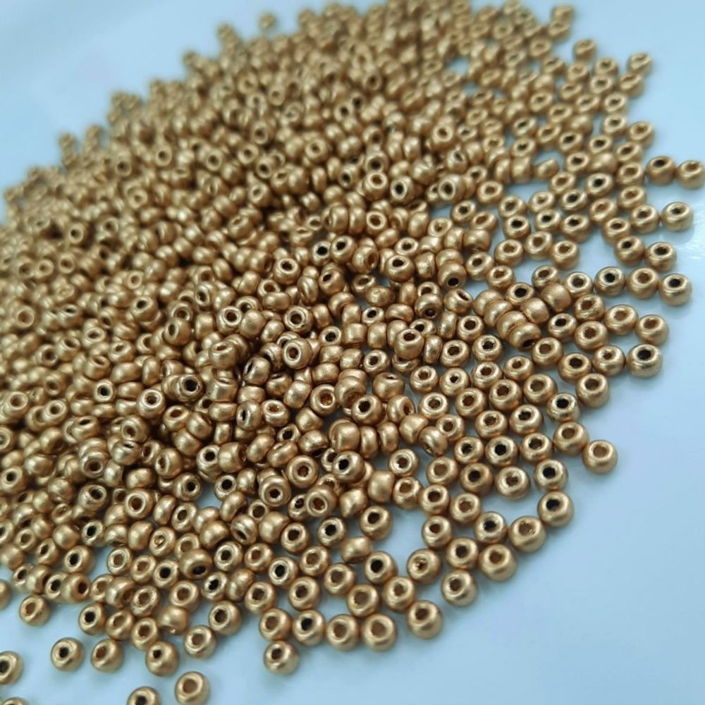 Miçanga Indiana Fosca Dourado DG - 6/0(4,1mm) 500 gramas