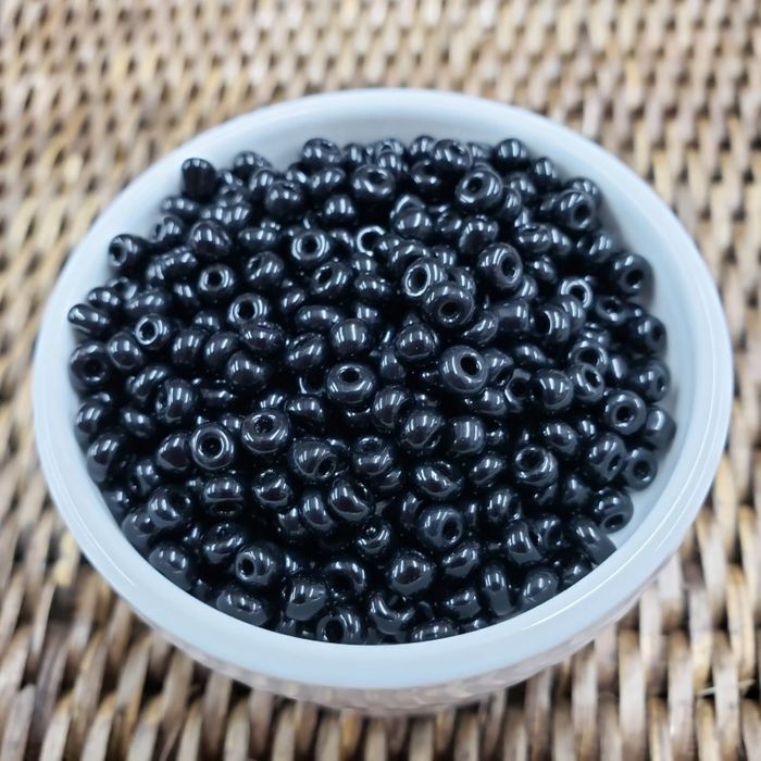 Miçanga Chinesa Fosca Preta 49 - 8/0(2,9mm) 500g