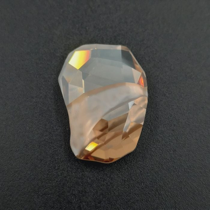 Chaton Swarovski Meteoro Golden Shadow - 27x19mm 1 Peça