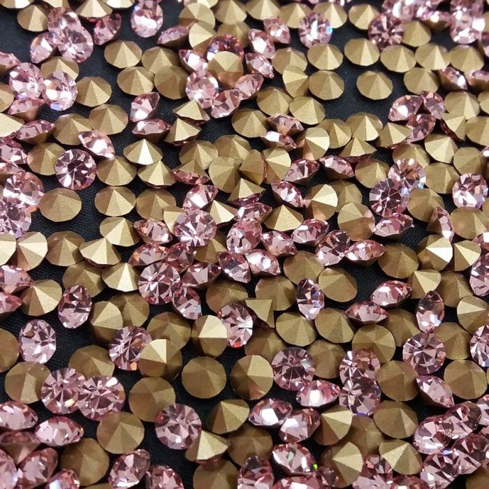 Strass Oktant Premium Light Rose - SS2,5/PP06(1,30-1,35 mm) 1.440 Peças