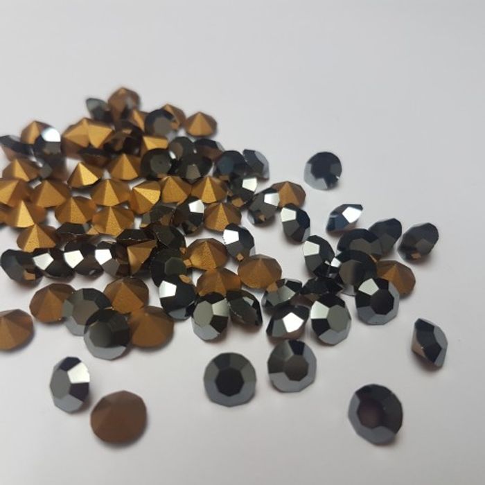 Strass Diamond Jet  Hematite - SS6,5/PP14(2,00-2,10mm) 1.440 Peças