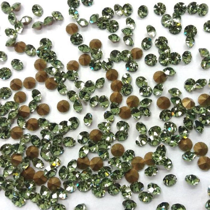 Strass New Basic Peridot - SS16/PP31(3,80-4,00mm) 1.440 Peças