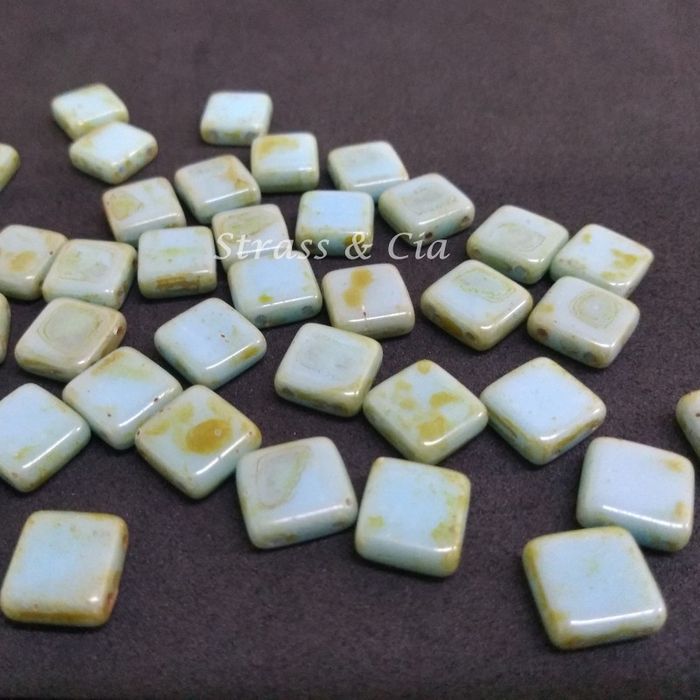 Quadrado 2 Furos Azul - 8x8mm 600 Peças