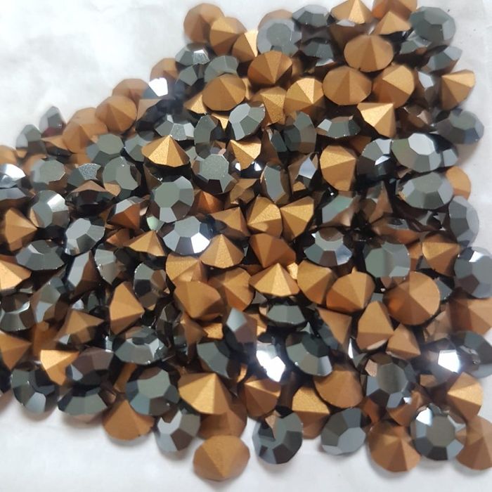 Strass Preciosa Jet Hematite - SS18(4,20-4,40mm) 1.440 Peças