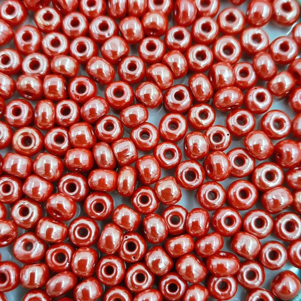 Miçanga Indiana Fosca Vermelho Claro Lustroso - 6/0(4,1mm) 25g