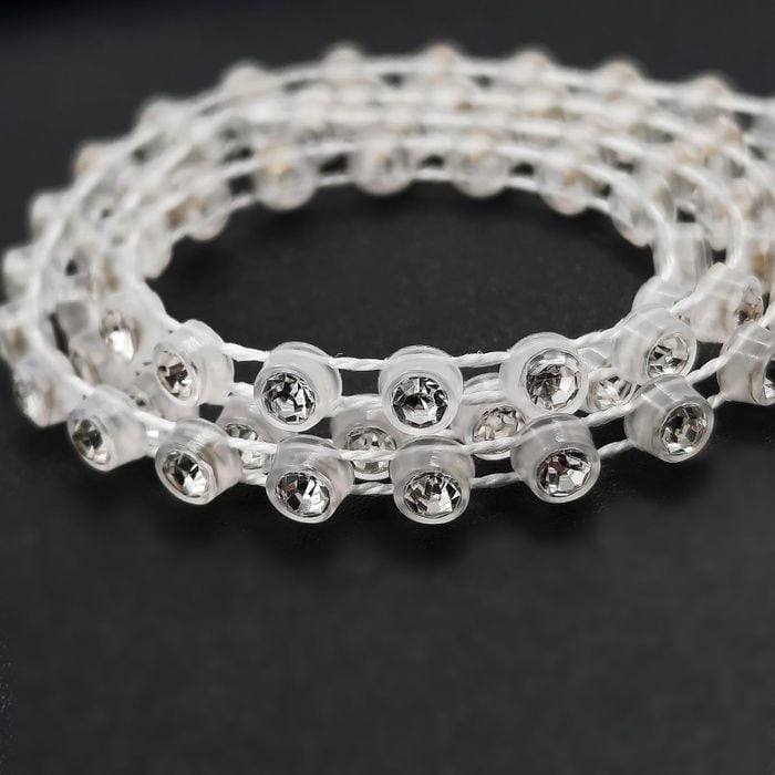 Strass em Corrente Base Plástica Cristal - SS8,5/PP18 (2,40-2,50mm) 9,14 Metros