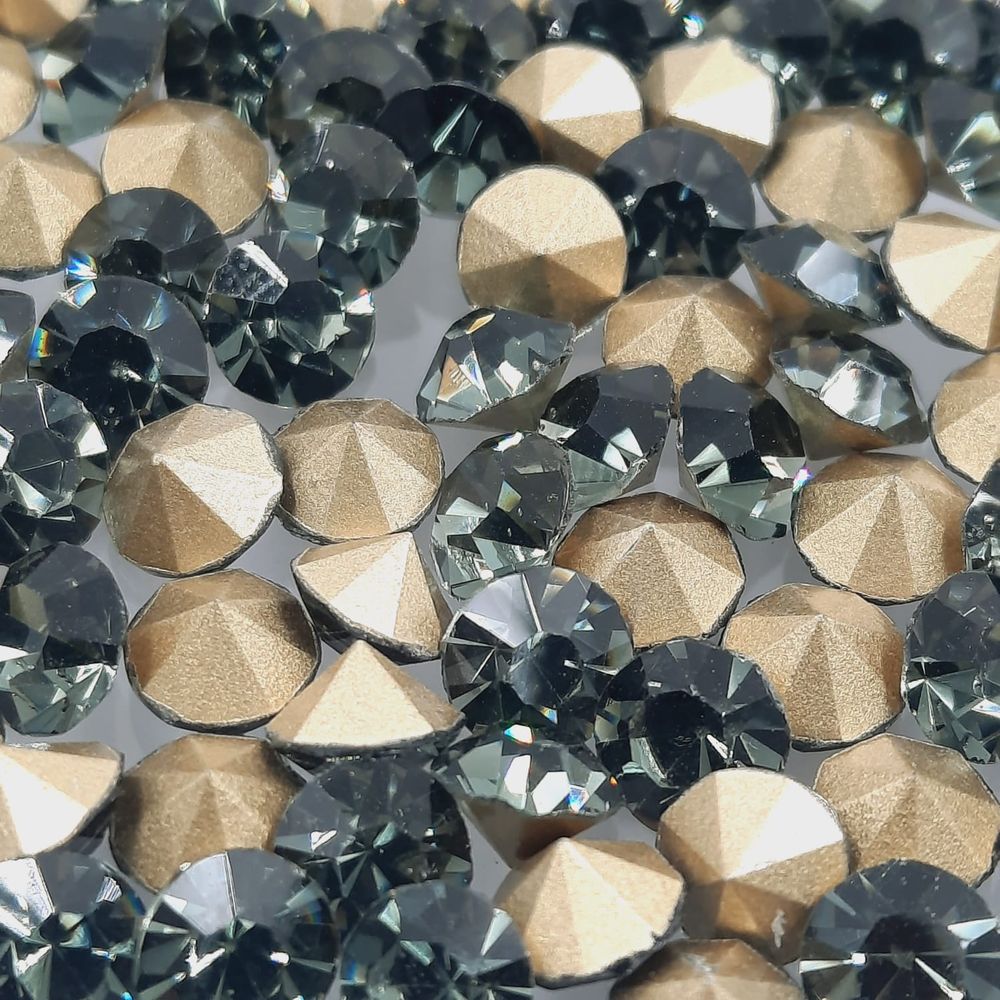 Strass Chinês Black Diamond - SS6,5/PP14(2,00-2,10mm) 8,8g