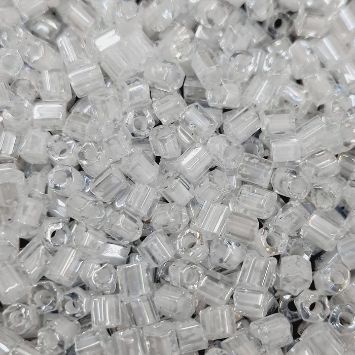 Vidrilho Asmara Cristal Fio Branco P19 - 9/0 25g Aprox. 1.050 Peças