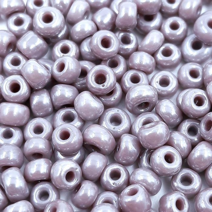 Miçanga Asmara Fosca Lustrosa Lilás 28020 - 6/0(4,1mm) 25g Aprox. 300 Peças