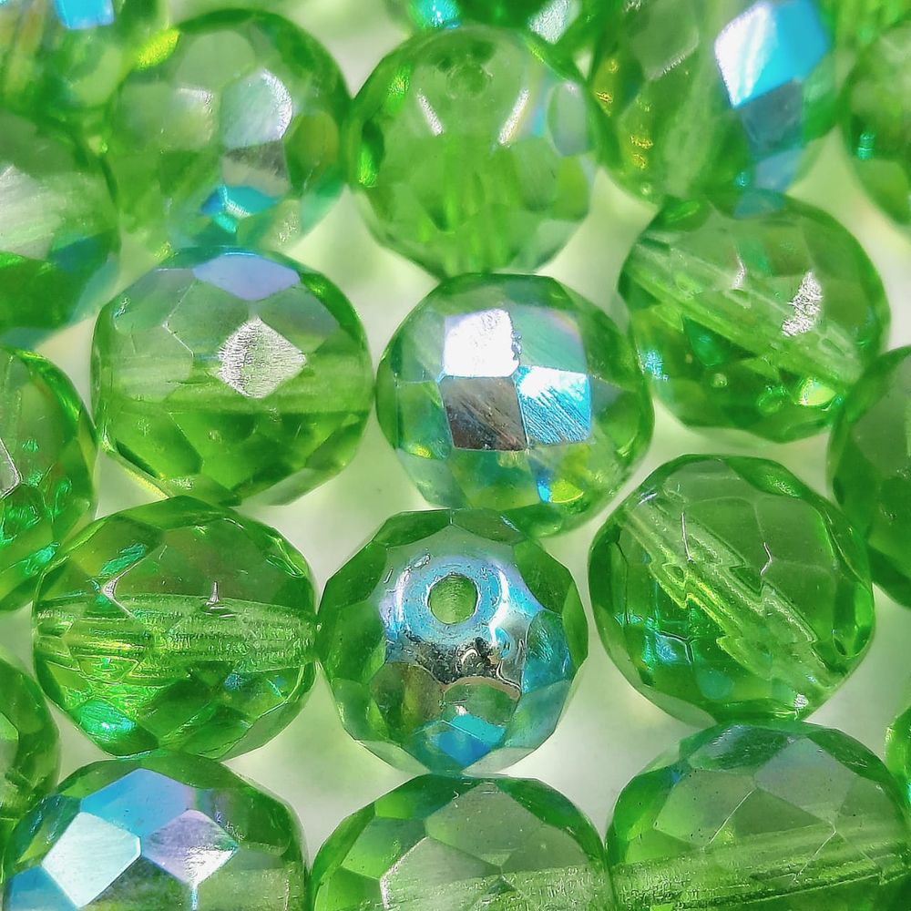 Cristal Facetado Verde Claro Aurora Boreal 5052 - 10mm com 60 Peças