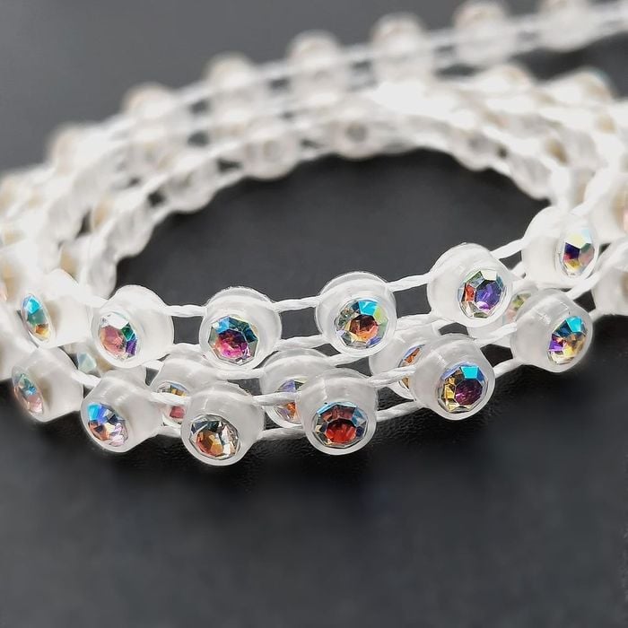 Strass em Corrente Base Plástica Aurora Boreal - SS10 -  9,14 Metros