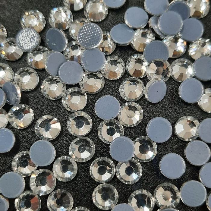 Strass Base Reta Hotfix Chinês Premium Cristal - SS16(3,80-4,00mm) 36 Peças