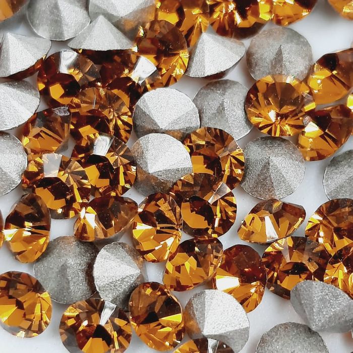 Strass Swarovski 1028 Topázio - SS4,5/PP10(1,60-1,70mm) 144 Peças 