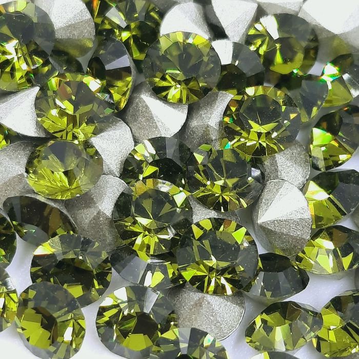 Strass Swarovski 1028 Olivine - SS10/PP21(2,70-2,80mm) 144 Peças 