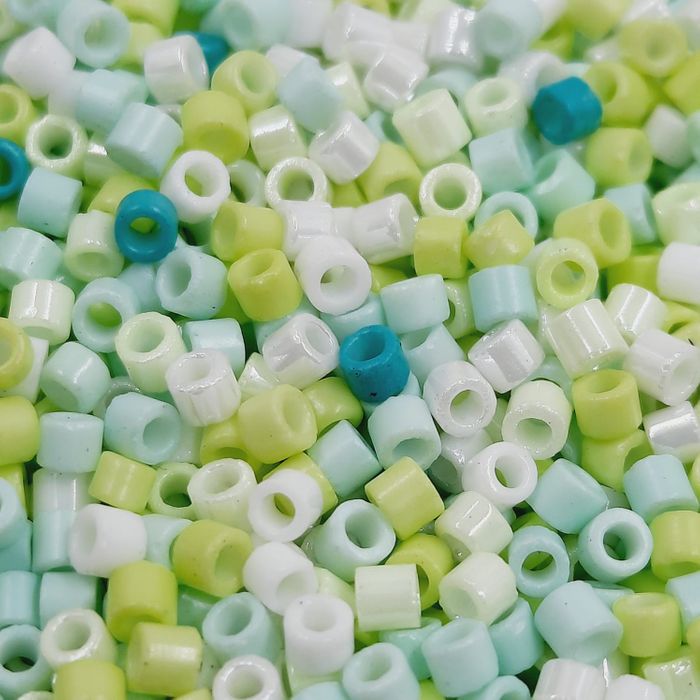 Miçanga Japonesa Delica Tons de Verde - 10/0(2,3mm) 100g 1.120 Peças