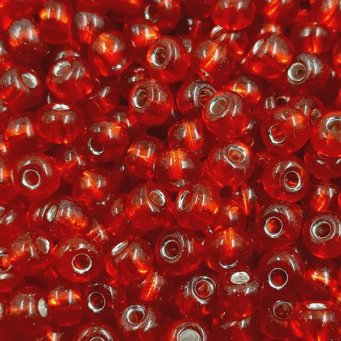 Miçanga Asmara Transparente Cristal Vermelho 97070 - 6/0(4,1mm) 25g Aprox. 300 Peças