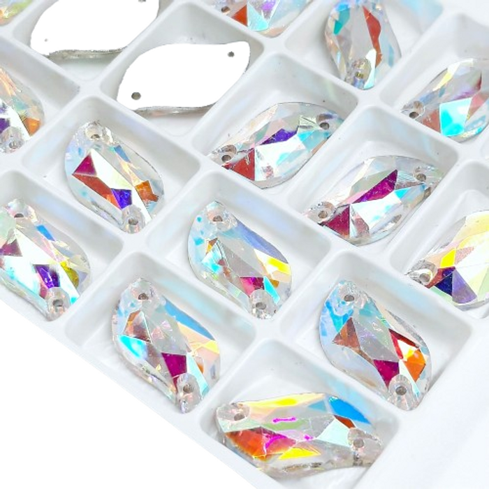 Strass Para Costura Elegance Folha Aurora Boreal 2 Furos - 10x20mm 140 Peças