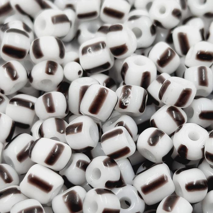 Miçanga Chinesa Rajada Branco Com Preto 419 - 6/0(4,1mm) 25g Aprox. 260 Peças