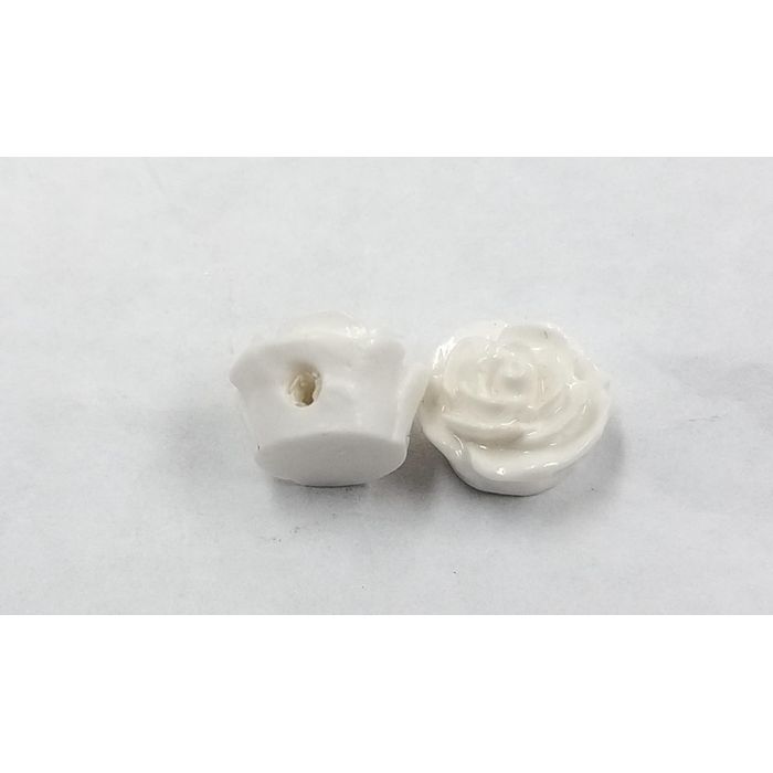 Flor Com Furo Passante Branca - 15mm 50 Peças