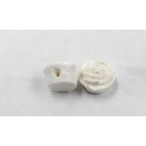 Flor Com Furo Passante Branca - 15mm 50 Peças