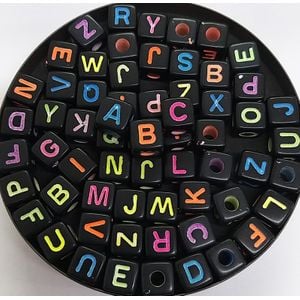 Miçanga Letrinha Quadrada Preto com Neon -  6mm 25g