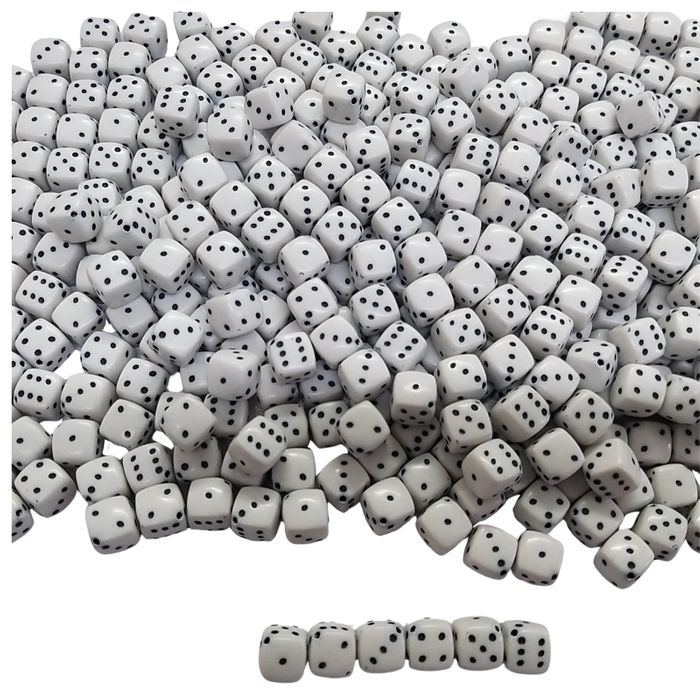 Entremeio Dado com Furo Passante Fosco Branco com Preto - 8mm 25g Aprox. 50 Peças