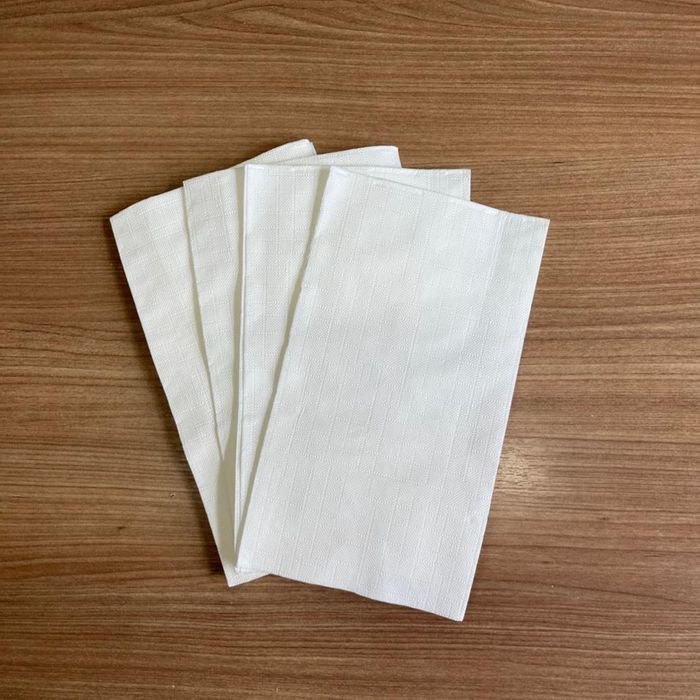 Guardanapo Descartável Folha Dupla Biodegradável De Papel Branco, Dobra 1/6, 11x20cm - 100 Unidades