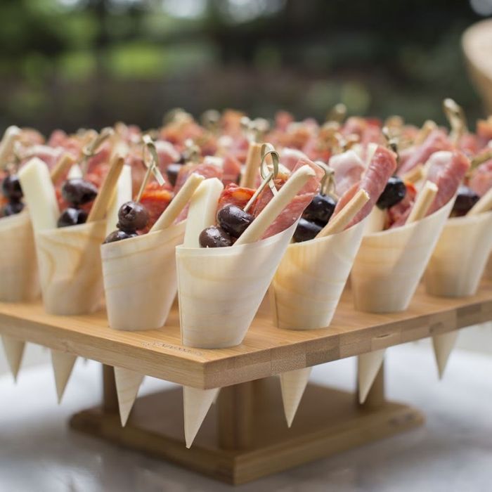 Cone Descartável Biodegradável Para Finger Food Em Madeira, 18cm - 50 Unidades