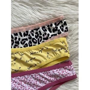 Kit 3 Calcinhas Tanga Estampadas Em Tecido De Microfibra