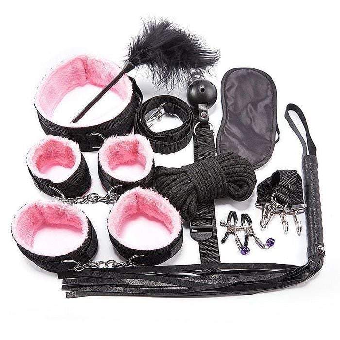 Kit Bondage Com 10 Peças Em Couro Sintético 