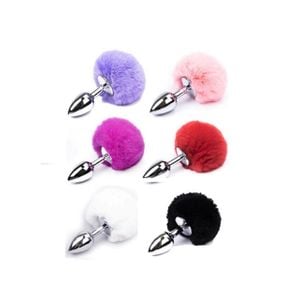 Plug de Metal com Pompom P