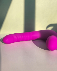 Pixie Sync - Vibrador Strapless com Motor Duplo e Controle via Aplicativo
