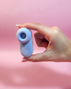 Aura - Mini Estimulador de Clitóris 2 em 1 com Pulsação e Tapping Recarregável