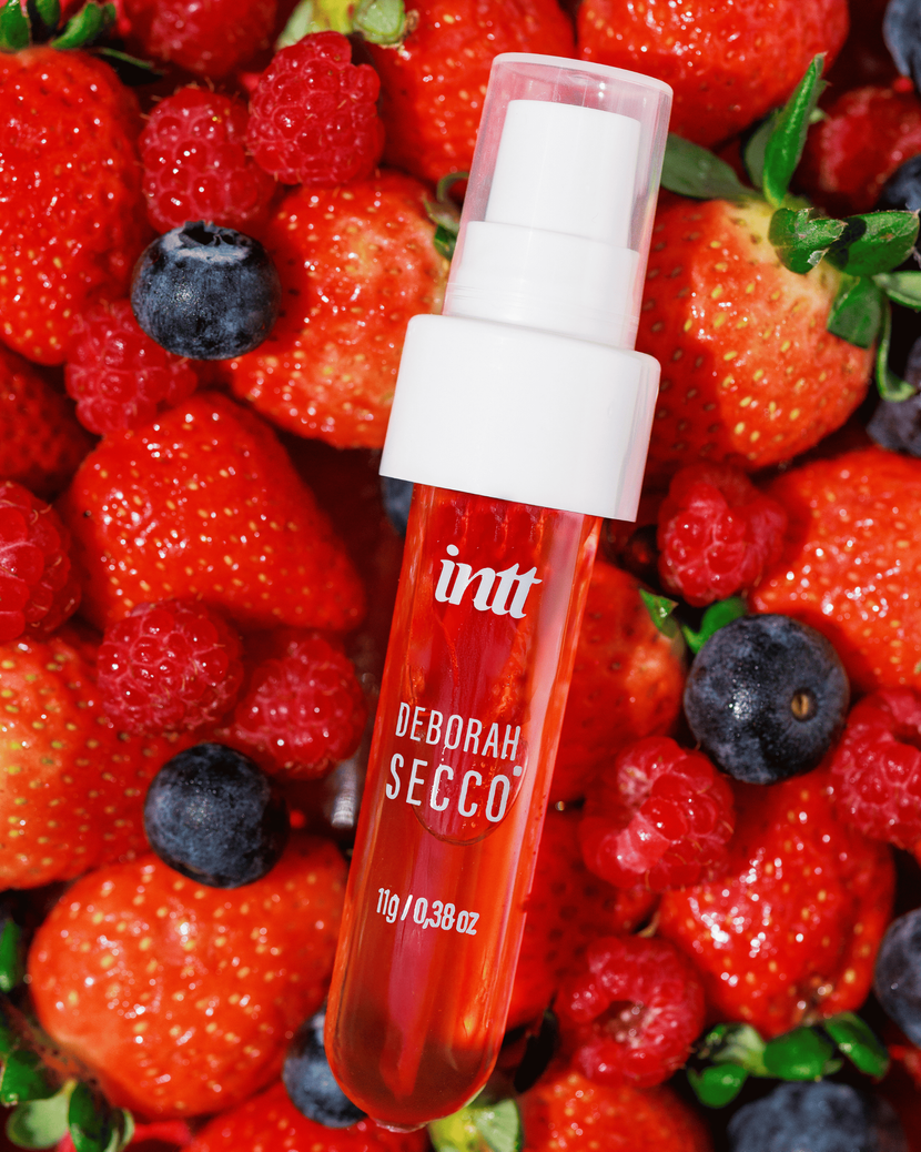 Calda Beijável Picante Frutas Vermelhas Intt + Deborah Secco - Único