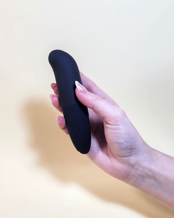 Dolphi - Vibrador Aveludado Golfinho com Estimulador de Ponto G - Preto