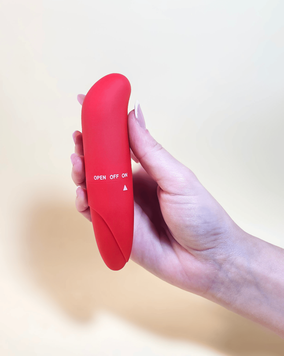 Dolphi - Vibrador Aveludado Golfinho com Estimulador de Ponto G - Vermelho