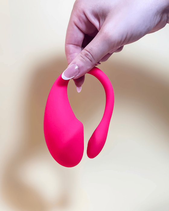 Isa - Vibrador Estimulador de Ponto G e Clitóris com Controle por Aplicativo - Rosa