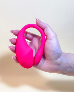 Isa - Vibrador Estimulador de Ponto G e Clitóris com Controle por Aplicativo