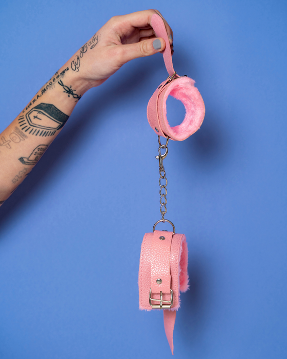 Algemas em Couro com Forro Peluciada - Rosa