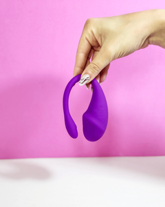 Isa - Vibrador Estimulador de Ponto G e Clitóris com Controle por Aplicativo
