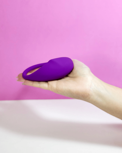 Isa - Vibrador Estimulador de Ponto G e Clitóris com Controle por Aplicativo