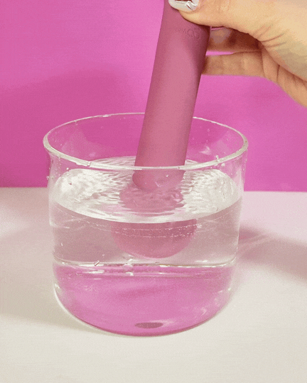 Nina - Dildo com Ventosa e Vibrador Recarregável Go Vibe - Rosa